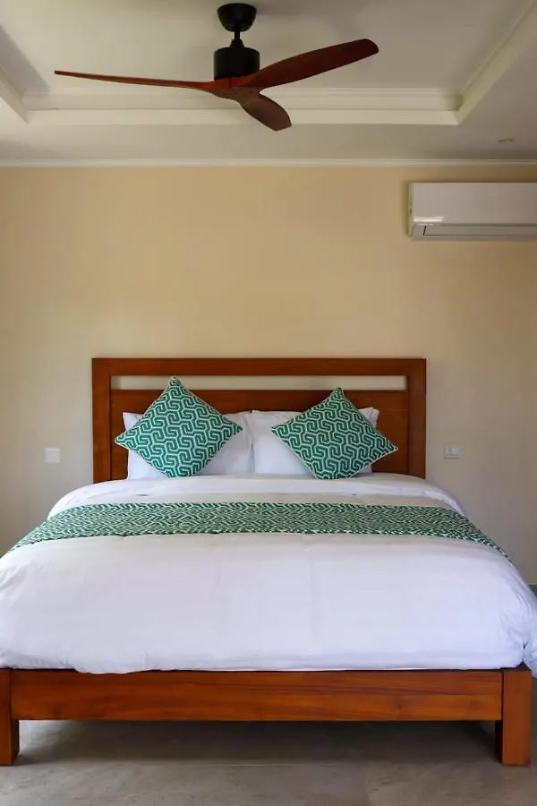 Guest house Blue Lagoon Baie Lazare